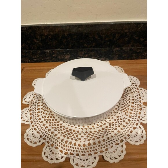 Corning Ware 1 QT Buffet Server Round Casserole Dish w/Lid - Picture 2 of 8